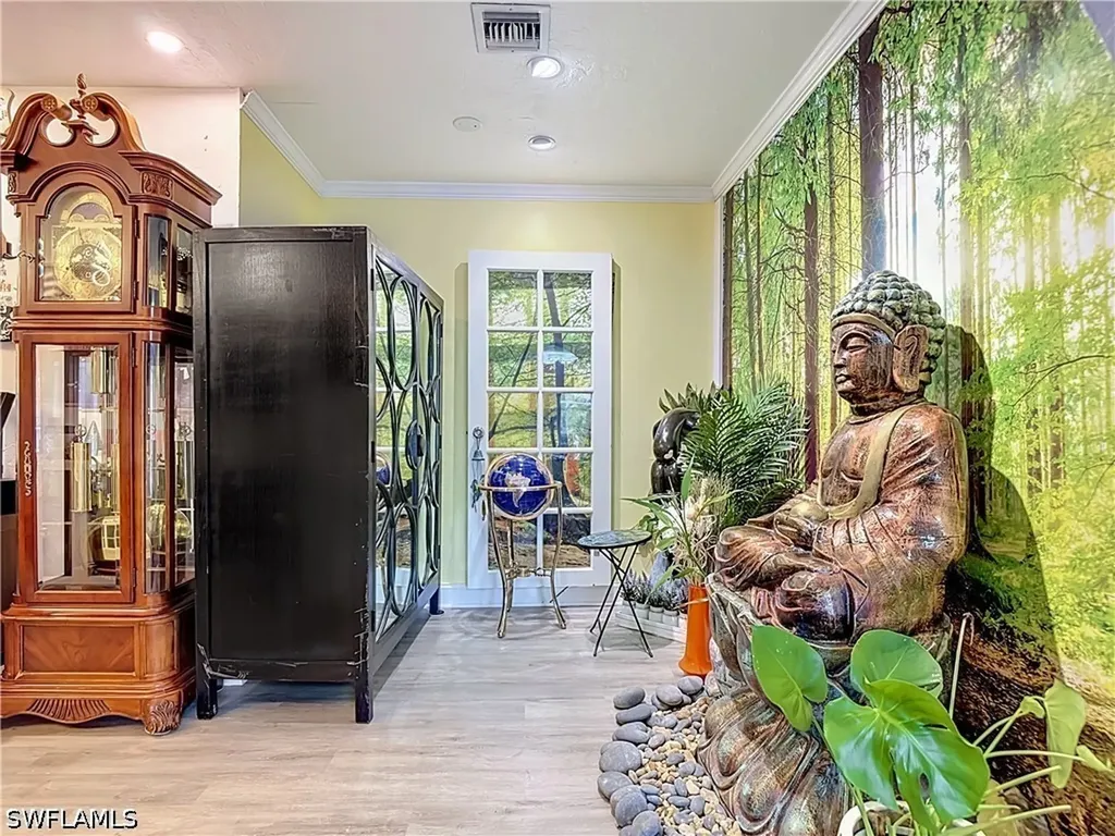 2280 Capri Court Naples FL 34105