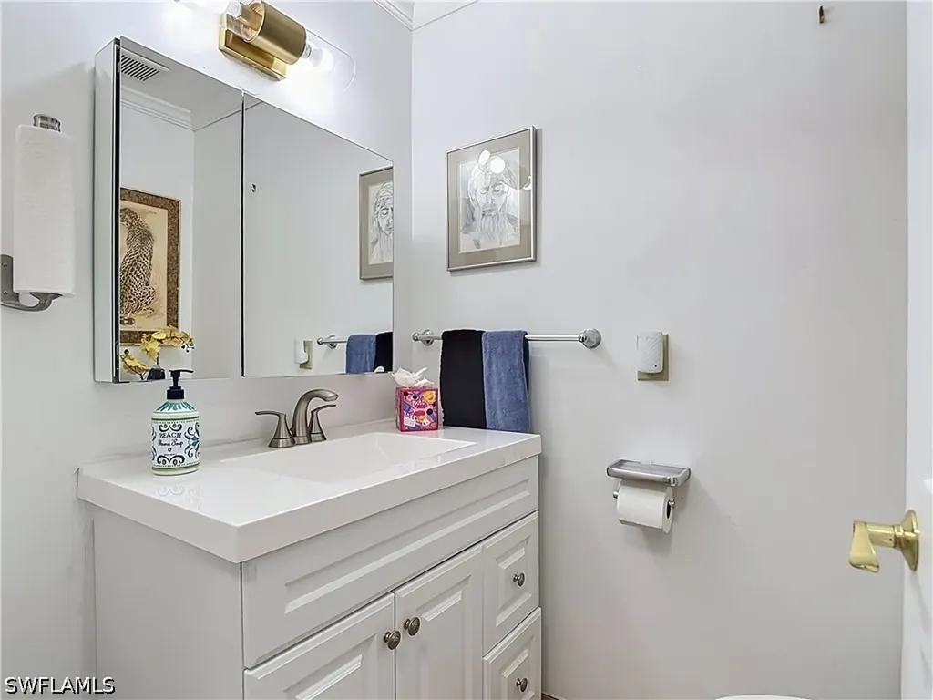 2280 Capri Court Naples FL 34105