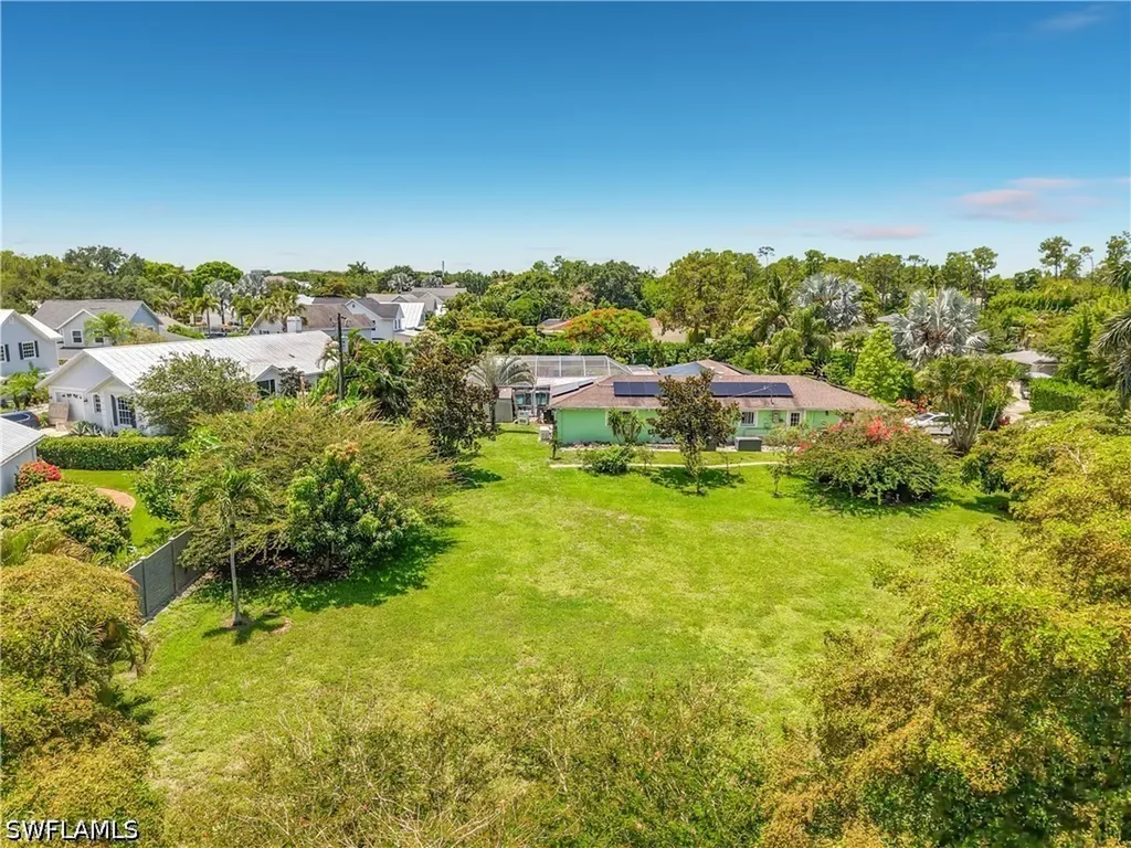 2280 Capri Court Naples FL 34105