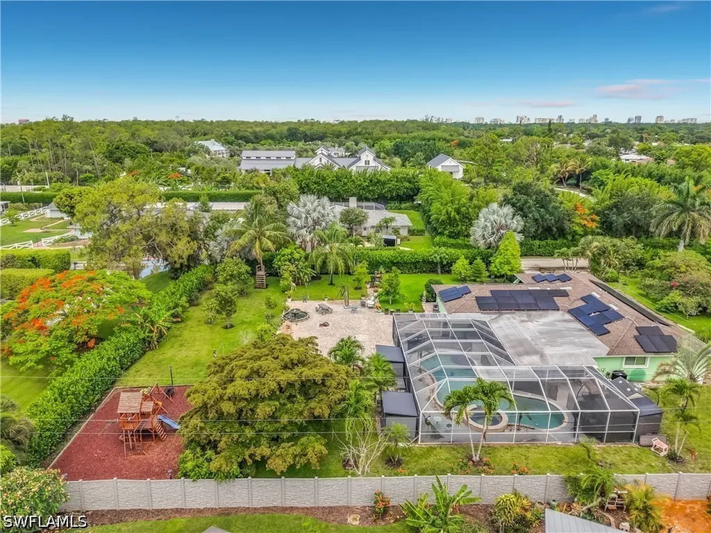 2280 Capri Court Naples FL 34105