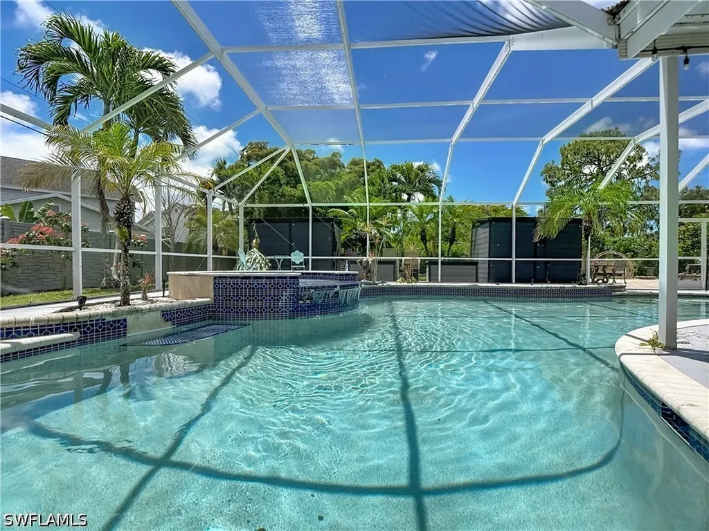 2280 Capri Court Naples FL 34105