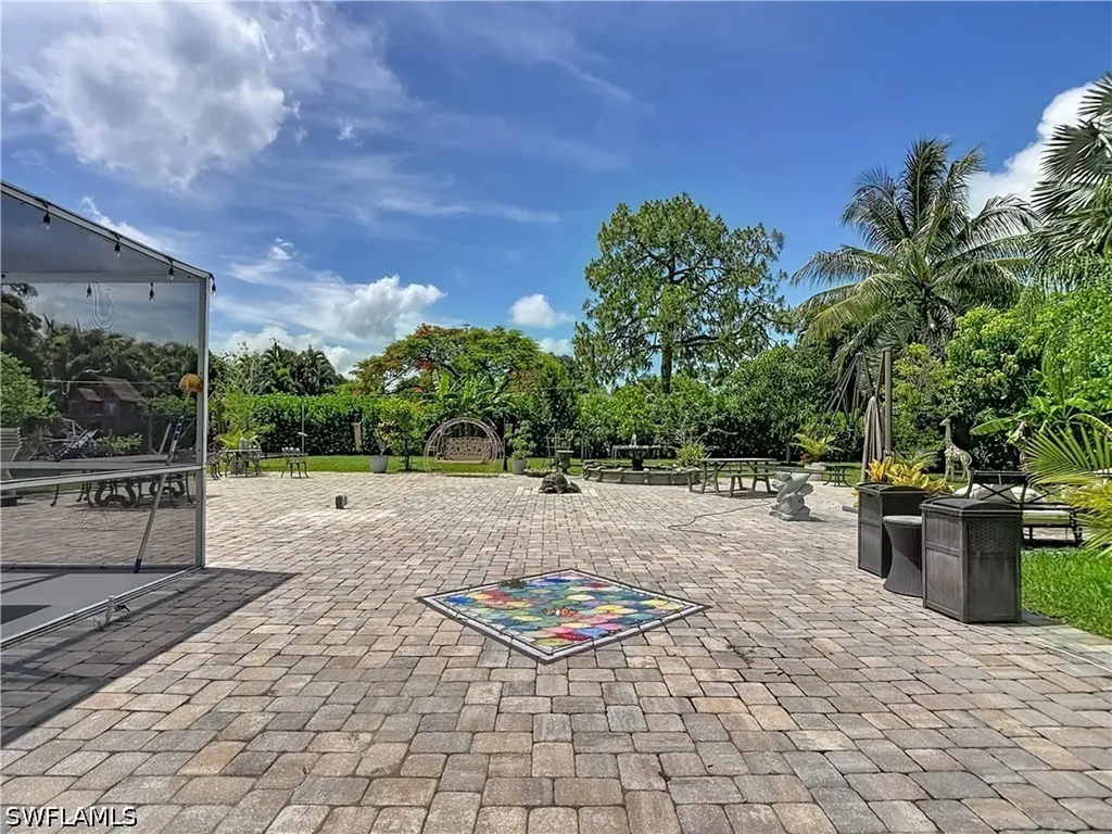 2280 Capri Court Naples FL 34105
