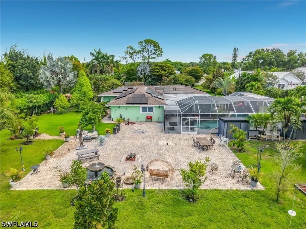 2280 Capri Court Naples FL 34105