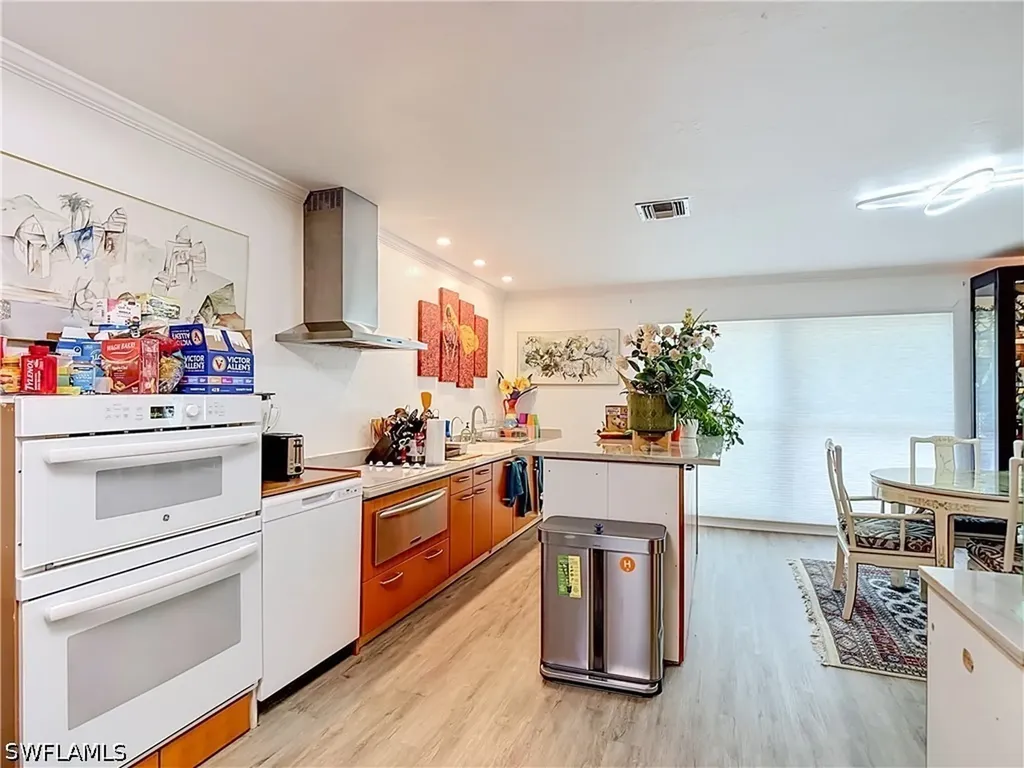 2280 Capri Court Naples FL 34105