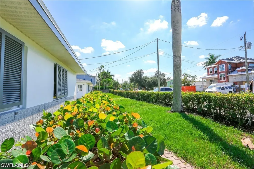 2805 Shoreview Drive Naples FL 34112