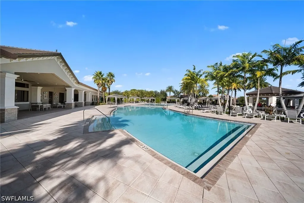 4586 Luminary Avenue Naples FL 34119