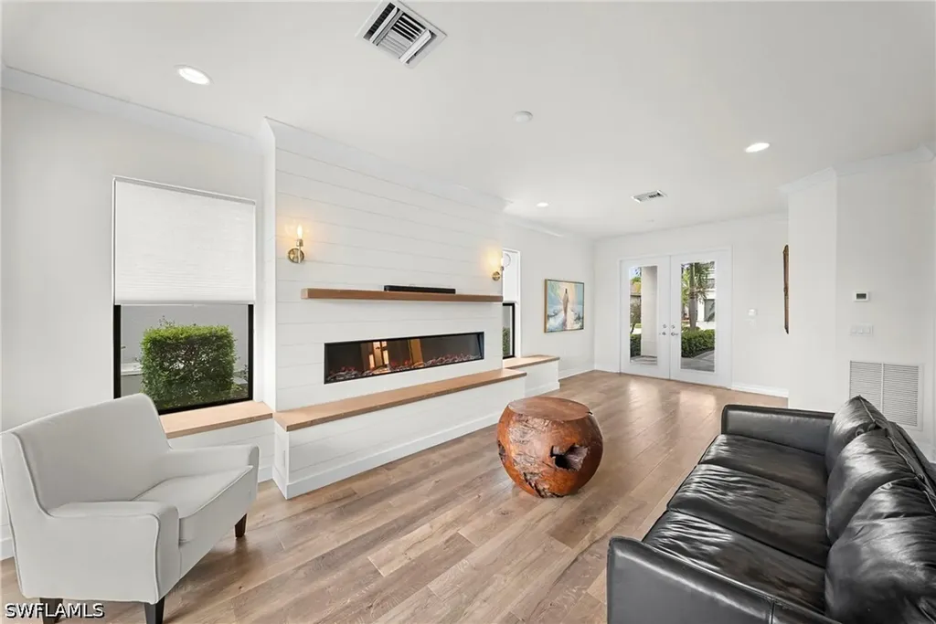 4586 Luminary Avenue Naples FL 34119