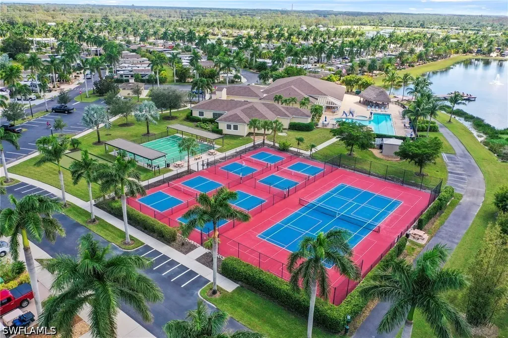 5300 Cypress Trail Resort Circle Fort Myers FL 33905