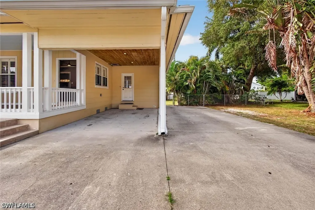 1420 Maravilla Avenue Fort Myers FL 33901
