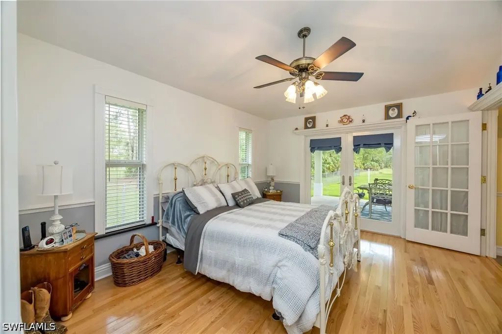 2421 22nd Avenue NE Naples FL 34120
