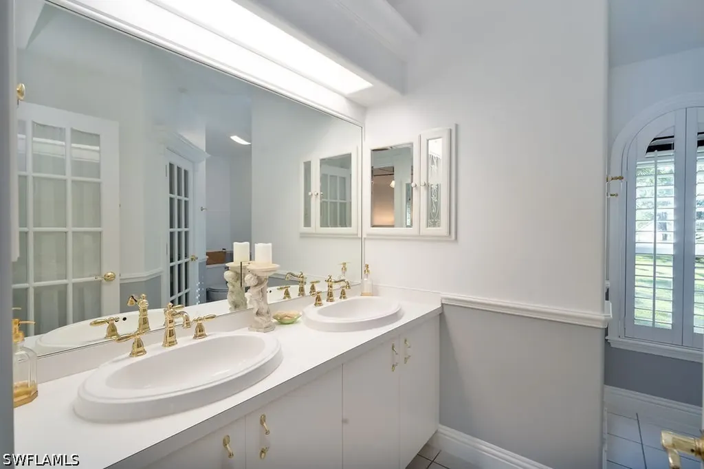 2421 22nd Avenue NE Naples FL 34120