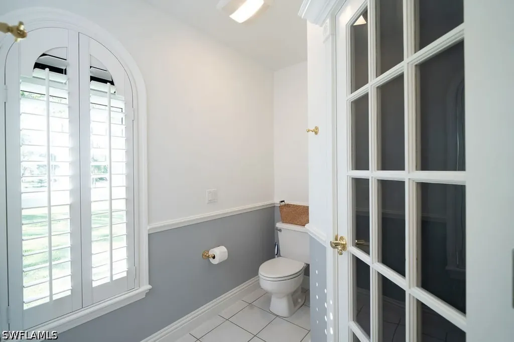 2421 22nd Avenue NE Naples FL 34120