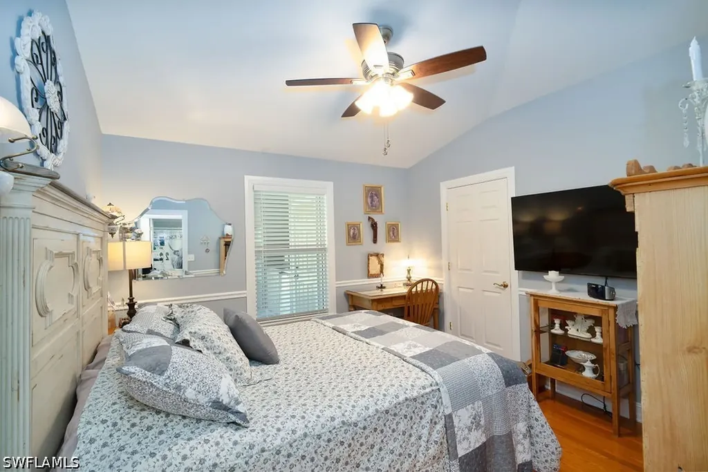 2421 22nd Avenue NE Naples FL 34120