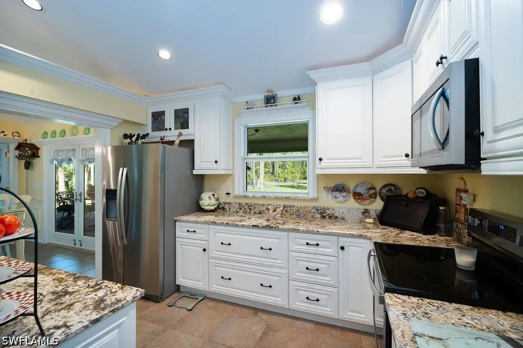 2421 22nd Avenue NE Naples FL 34120