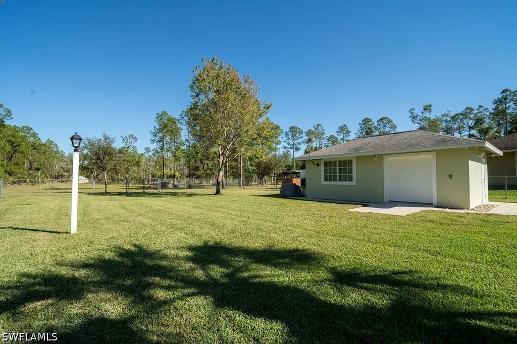 2421 22nd Avenue NE Naples FL 34120