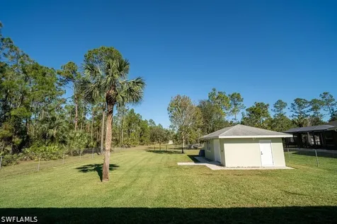2421 22ND Avenue NE Naples FL 34120