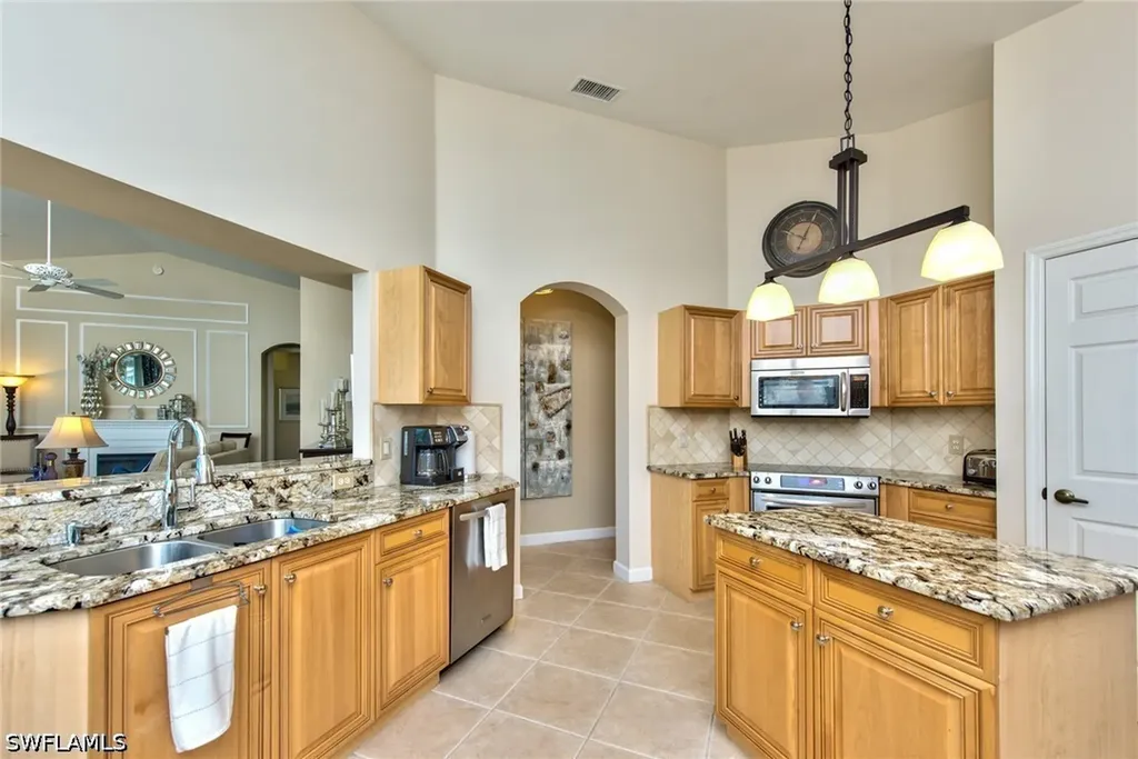 3296 Twilight Lane Naples FL 34109
