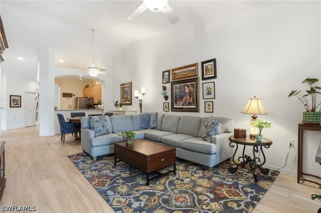6195 Mandalay Circle Naples FL 34112