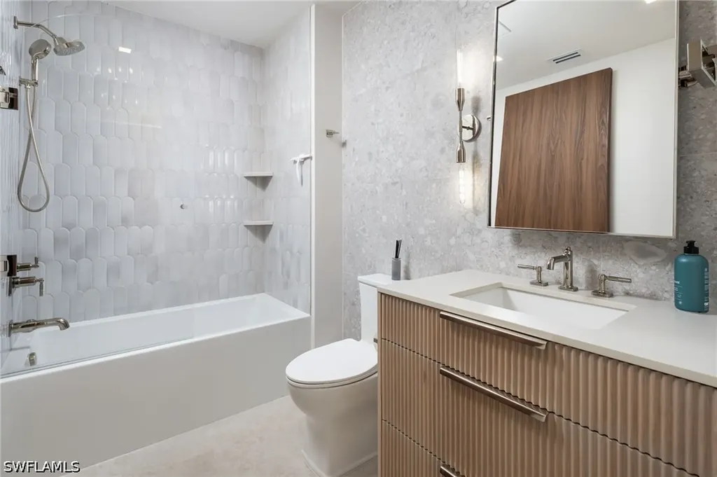 410 Flagship Drive Naples FL 34108