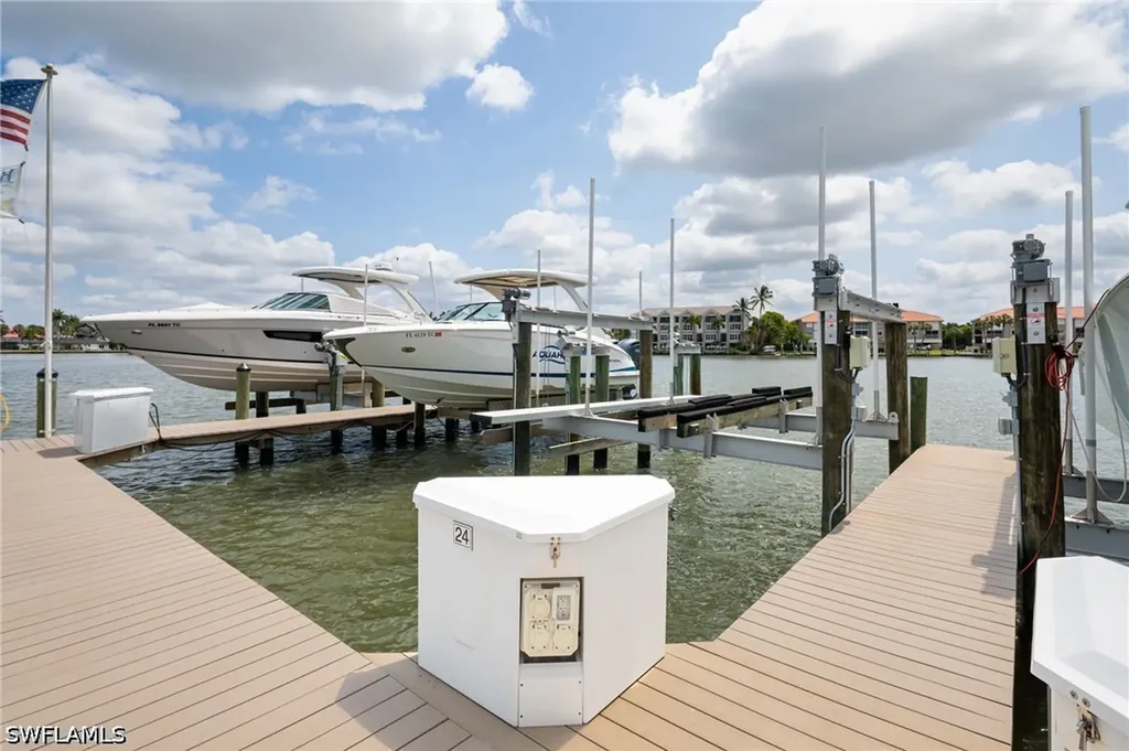 410 Flagship Drive Naples FL 34108
