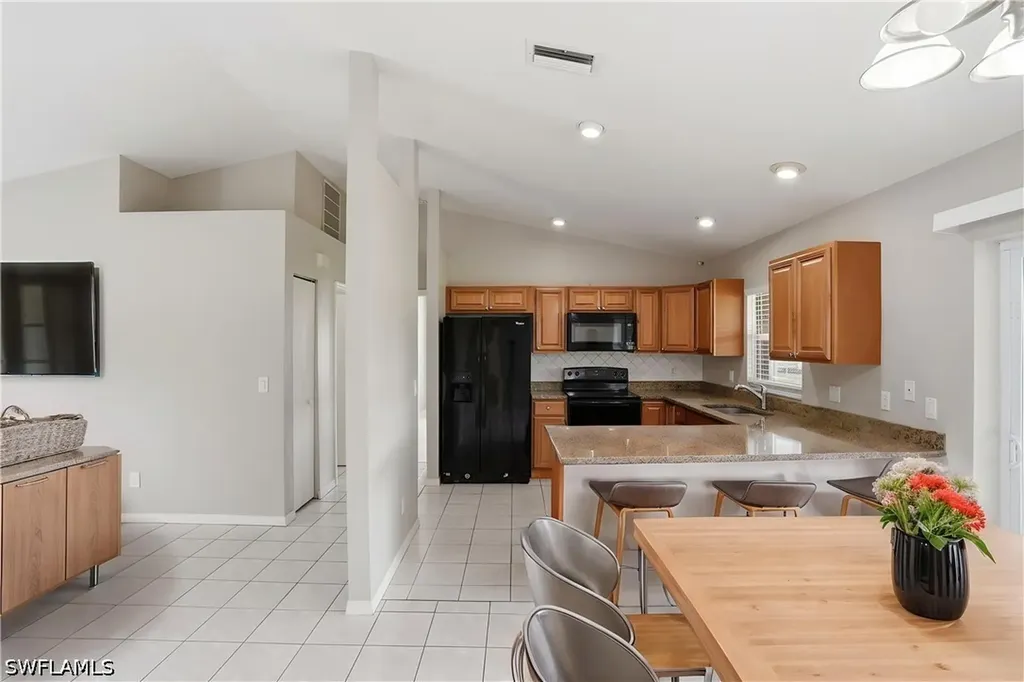 3521 Santa Barbara Boulevard Cape Coral FL 33914