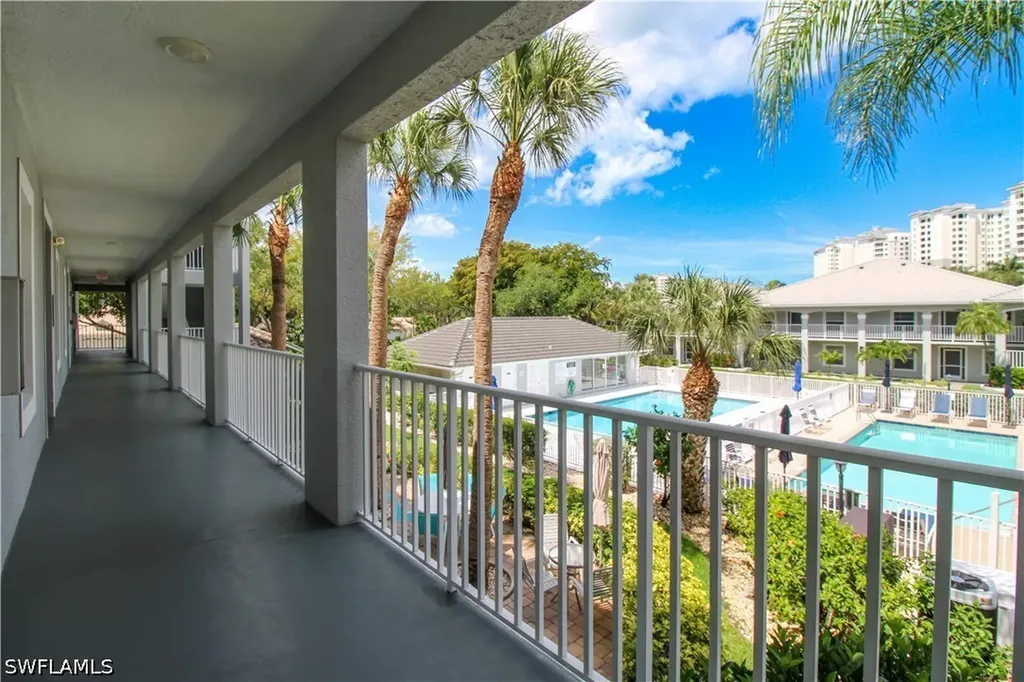 519 Roma Court Naples FL 34110