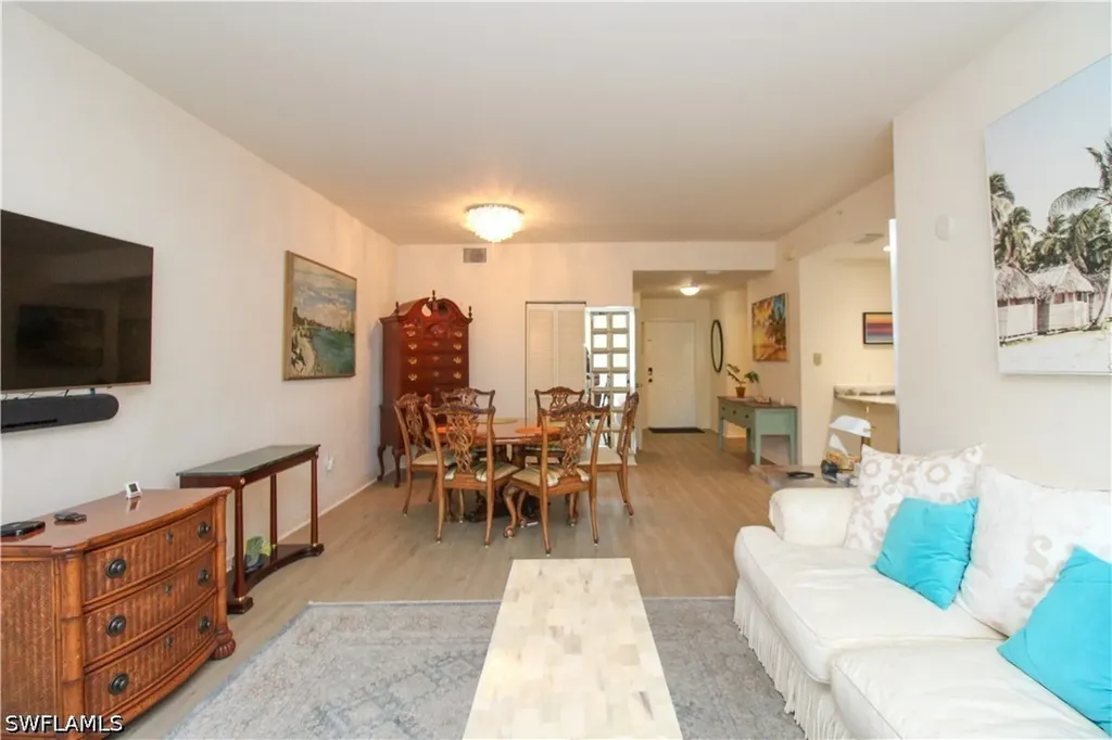 519 Roma Court Naples FL 34110