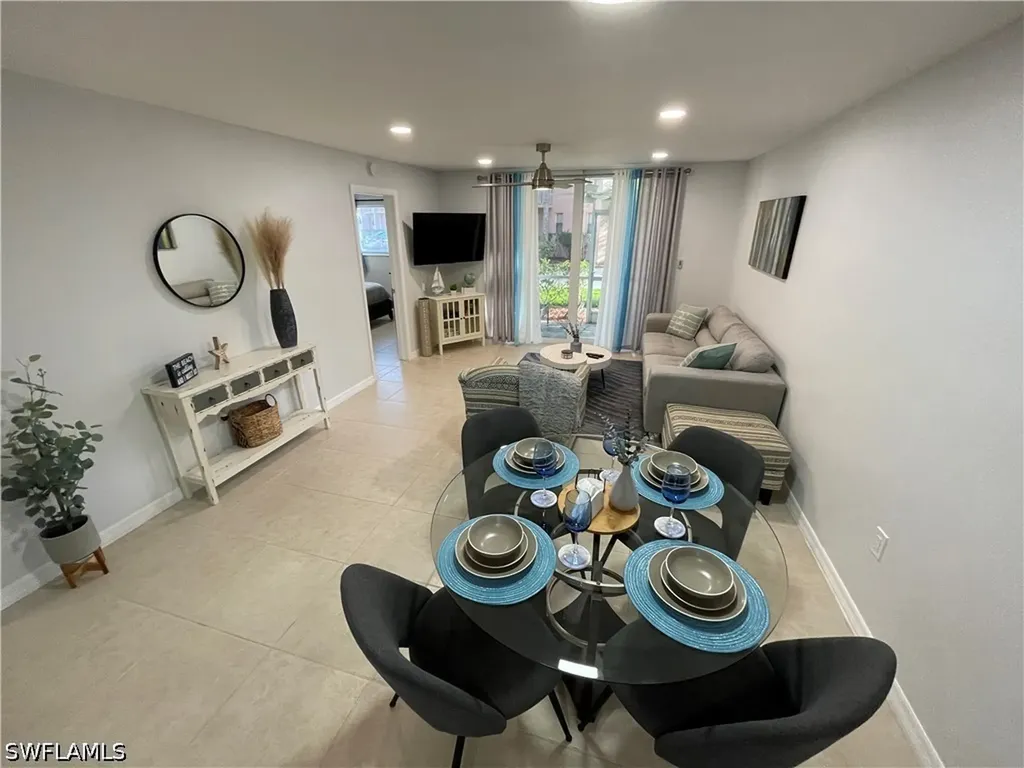 Naples FL, 170 Turtle Lake Court, Unit 103