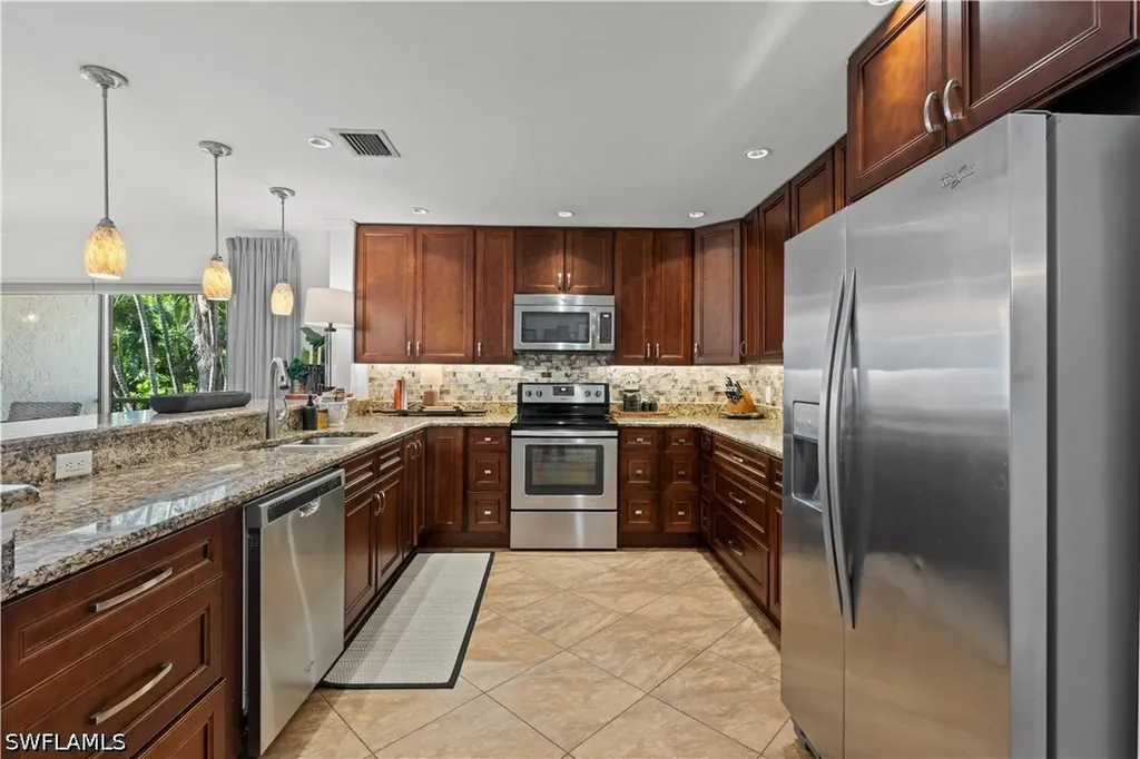 16442 Timberlakes Drive Fort Myers FL 33908