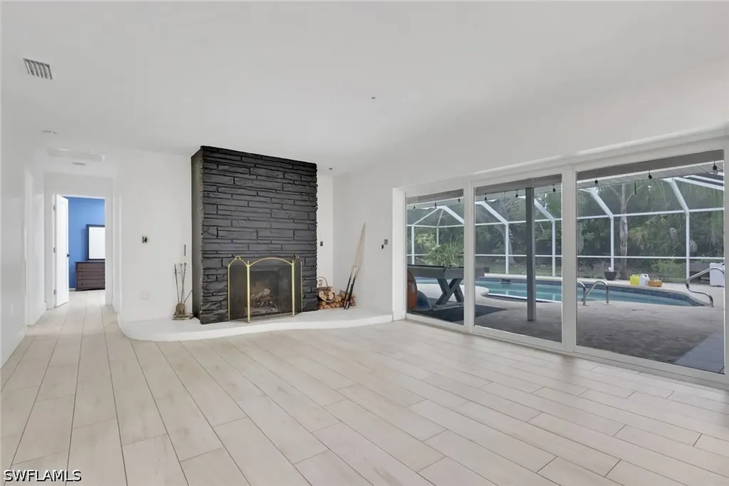 27126 Rue De Paix Bonita Springs FL 34135