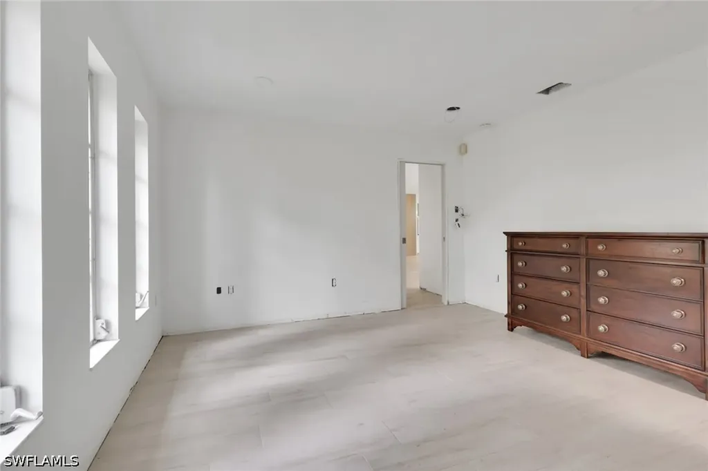 27126 Rue De Paix Bonita Springs FL 34135