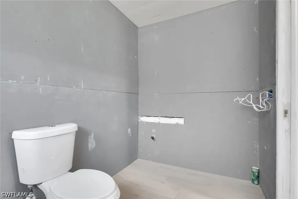 27126 Rue De Paix Bonita Springs FL 34135