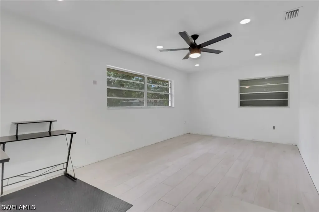 27126 Rue De Paix Bonita Springs FL 34135