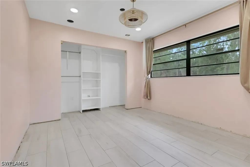 27126 Rue De Paix Bonita Springs FL 34135