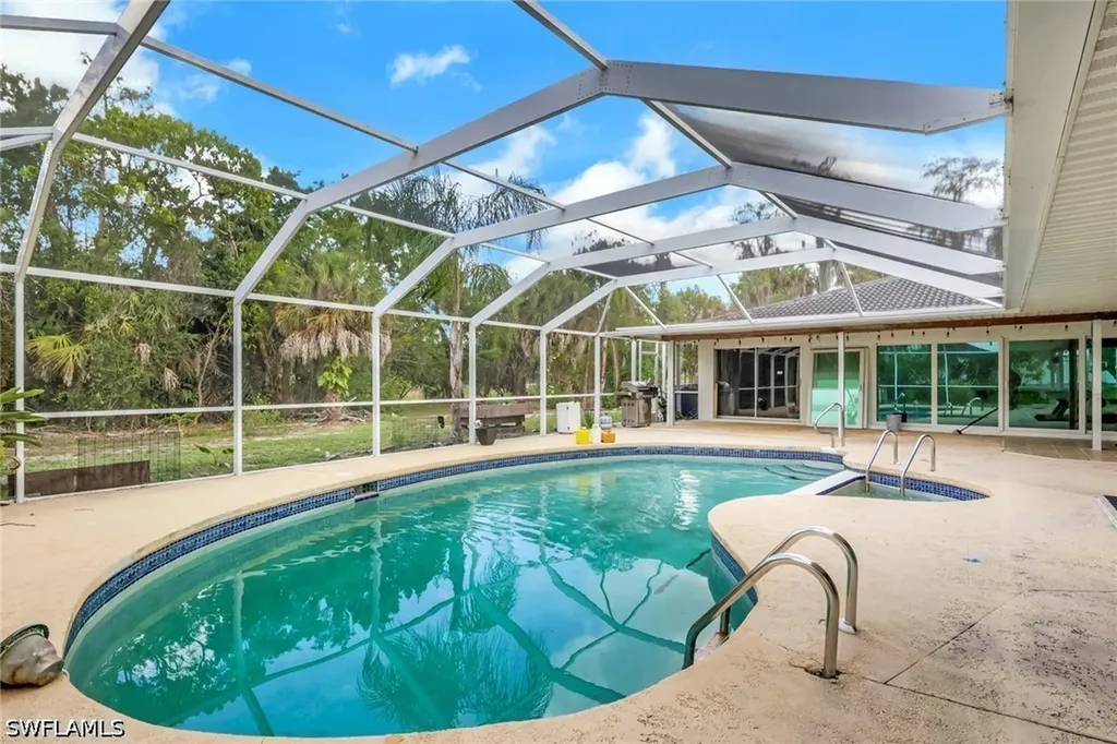 27126 Rue De Paix Bonita Springs FL 34135