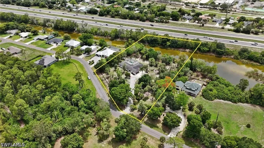 27126 Rue De Paix Bonita Springs FL 34135