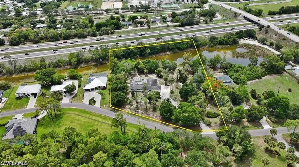 27126 Rue De Paix Bonita Springs FL 34135