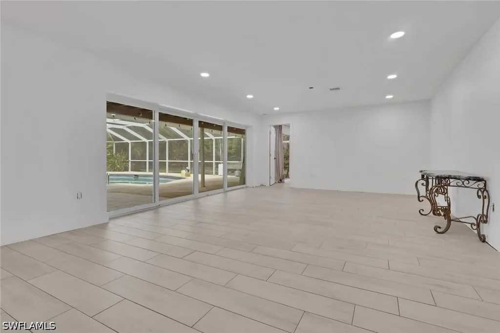 27126 Rue De Paix Bonita Springs FL 34135