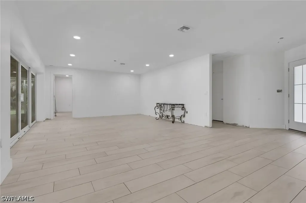 27126 Rue De Paix Bonita Springs FL 34135