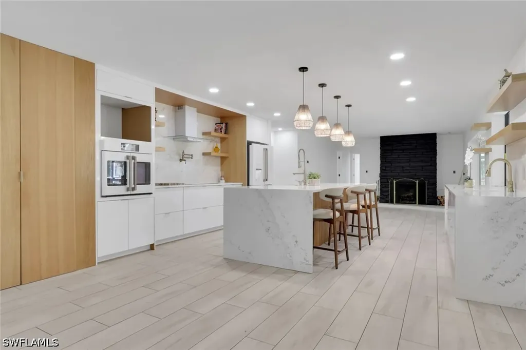 27126 Rue De Paix Bonita Springs FL 34135