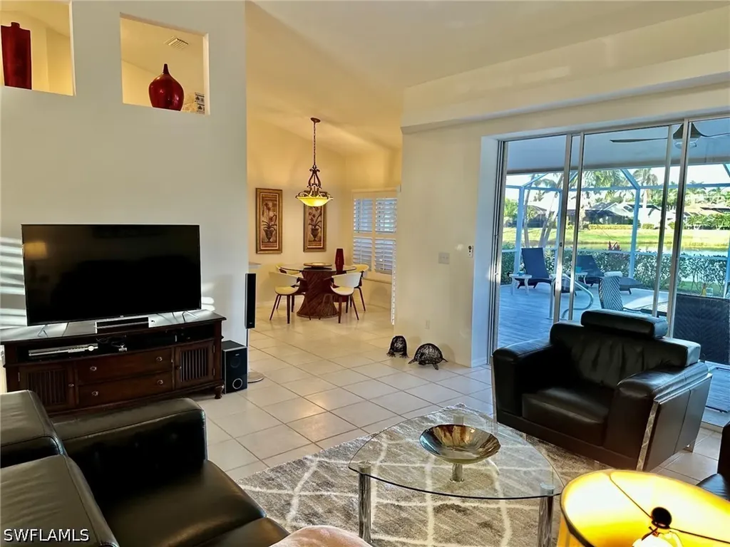 930 Marble Drive Naples FL 34104