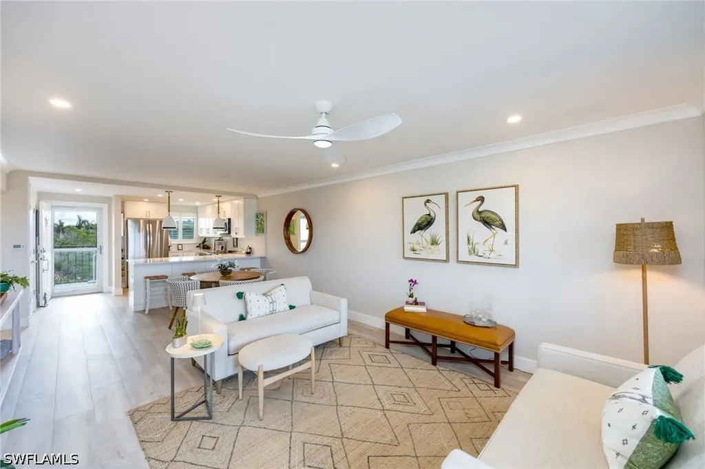 29 High Point Circle E Naples FL 34103