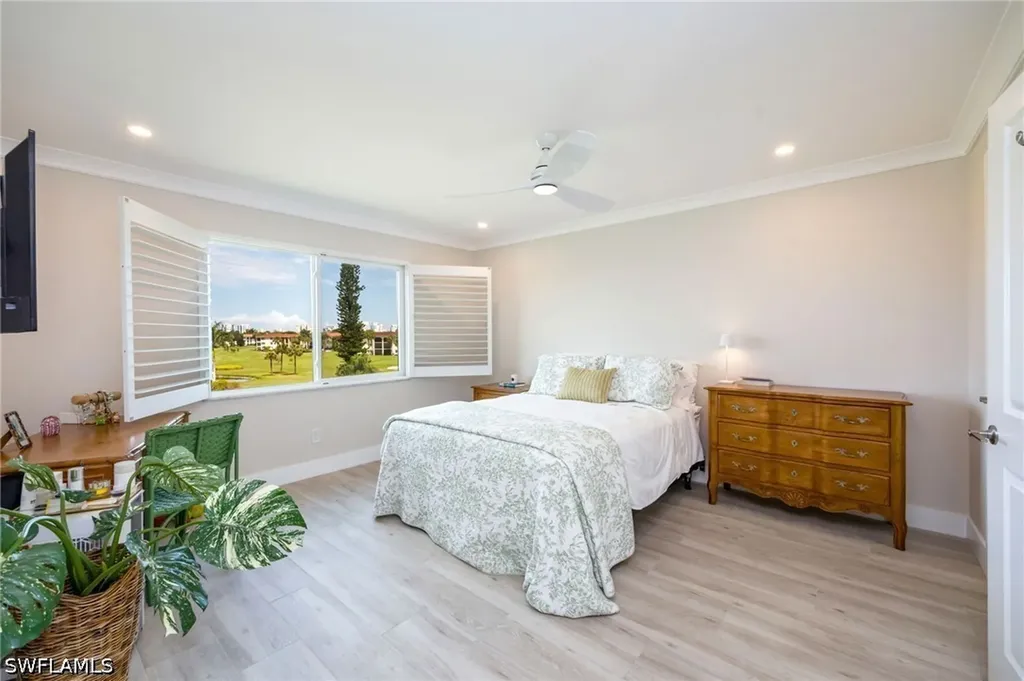29 High Point Circle E Naples FL 34103