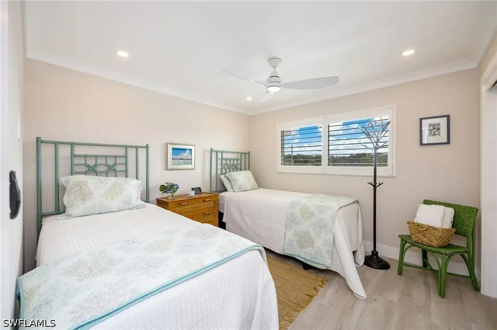 29 High Point Circle E Naples FL 34103