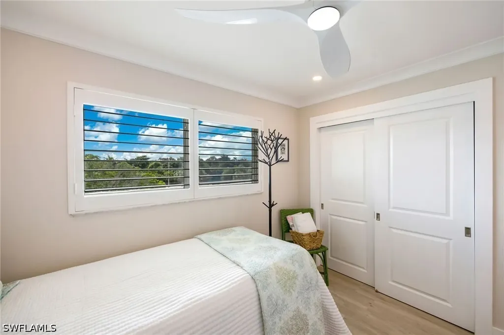 29 High Point Circle E Naples FL 34103