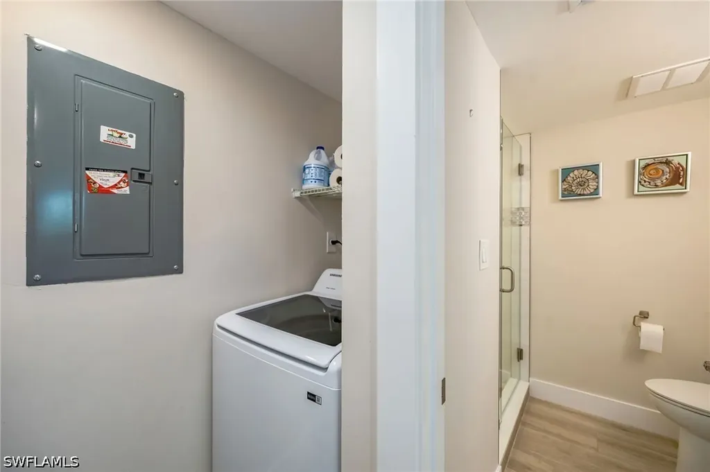 29 High Point Circle E Naples FL 34103