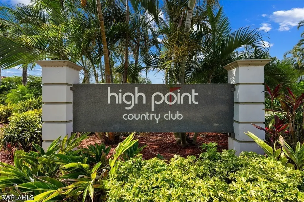 29 High Point Circle E Naples FL 34103