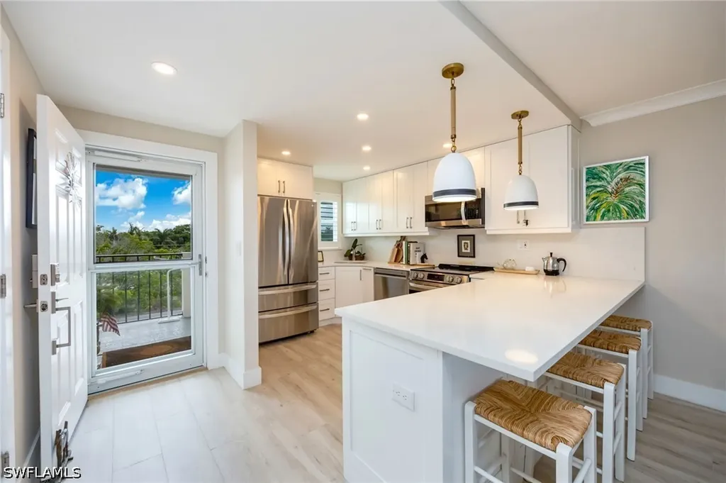 29 High Point Circle E Naples FL 34103