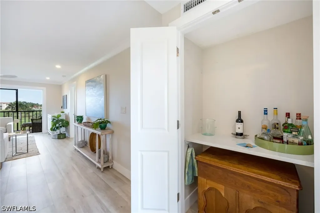 29 High Point Circle E Naples FL 34103