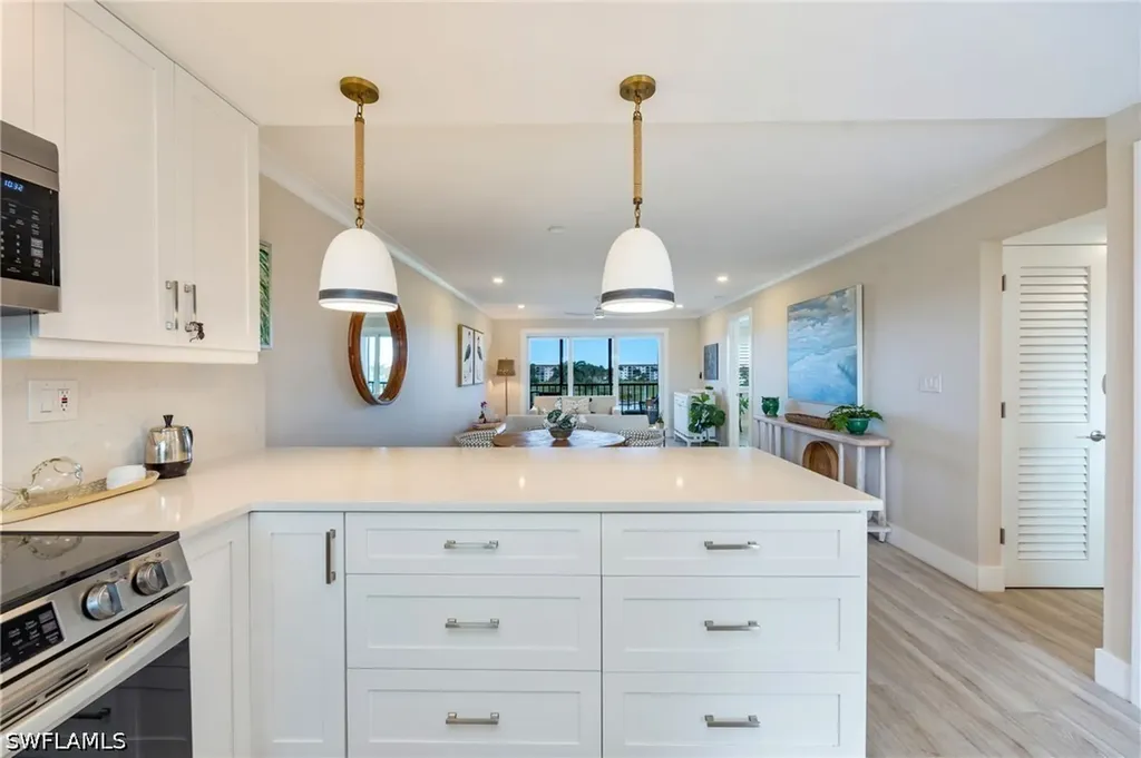 29 High Point Circle E Naples FL 34103